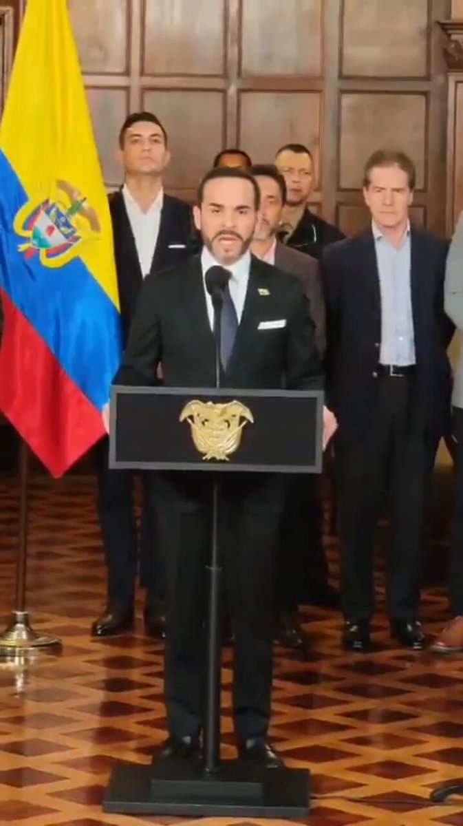 🇨🇴 El presidente Abelardo De La Espriella y el ministro de Vivienda, Jaime Andrés Beltrán, anunciaron un acuerdo con el sector privado de la construcción para apoyar la reconstrucción de las zonas afectadas por el terremoto.
