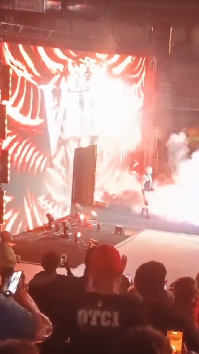 RANDY ORTON MAKES HIS RETURN TO IN RING ACTION TO FACE CODY RHODES 🔥 #WWEManchester