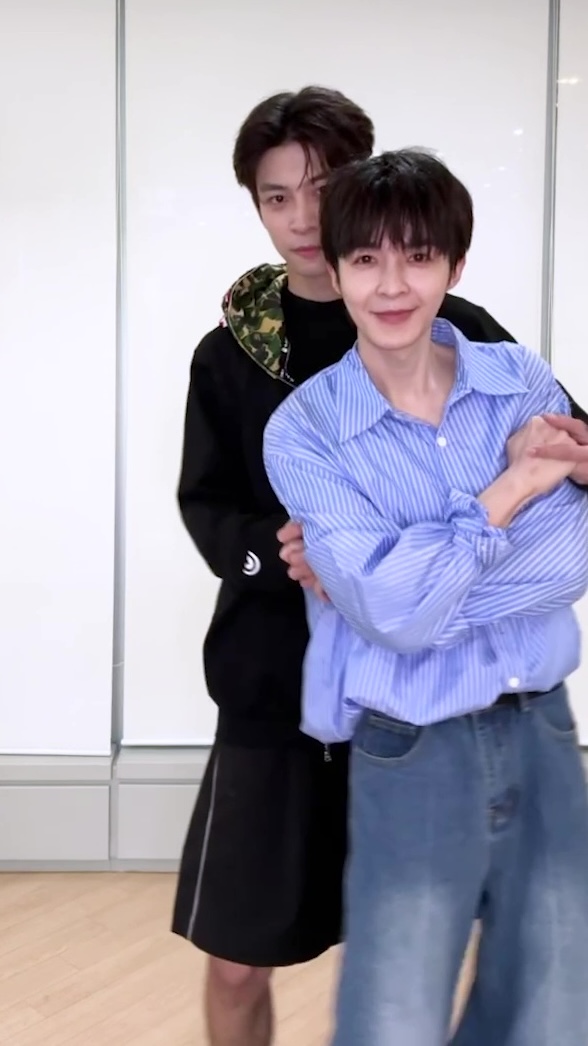 #BittersweetLove 🕺𝓬𝓱𝓪𝓬𝓱𝓪𝓬𝓱𝓪🕺 Watch #GuanYue &amp; #YanRuiHao's "Bittersweet Love" on Viki: #嫁入高门 #管栎 #周宁嘉 #闫睿豪 #가입고문 #염예호 #관력