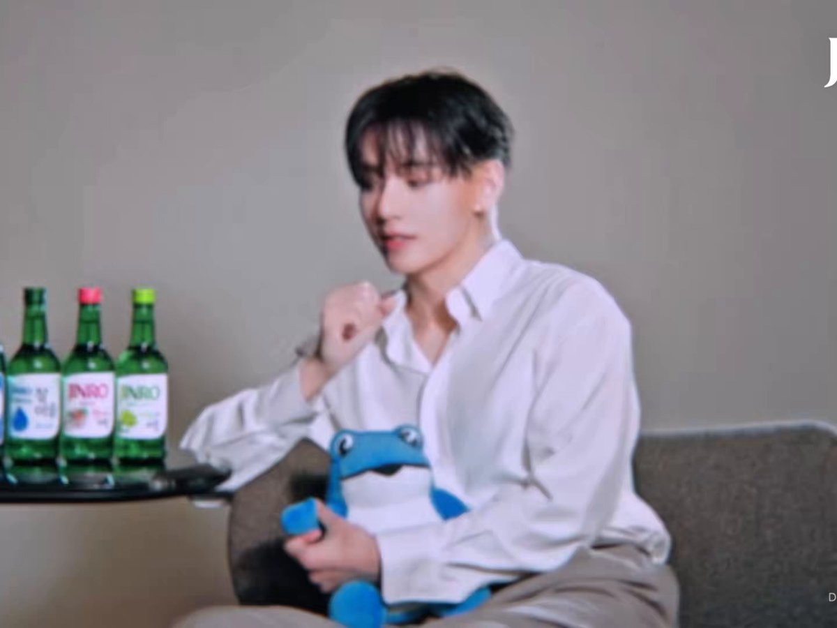 Q. Which Jinro Flavor do you recommend to Global fans? 🐯: Actually this was the first soju I ever tried, Jinro Green Grape 🐯: Since I have a sweet tooth, I think it’s a perfect choice for anyone looking to ease into soju with something fruity and sweet 🐯: This is definitely the one I recommend 🐯: 👍🏻 #TAEHYUNGxJINRO