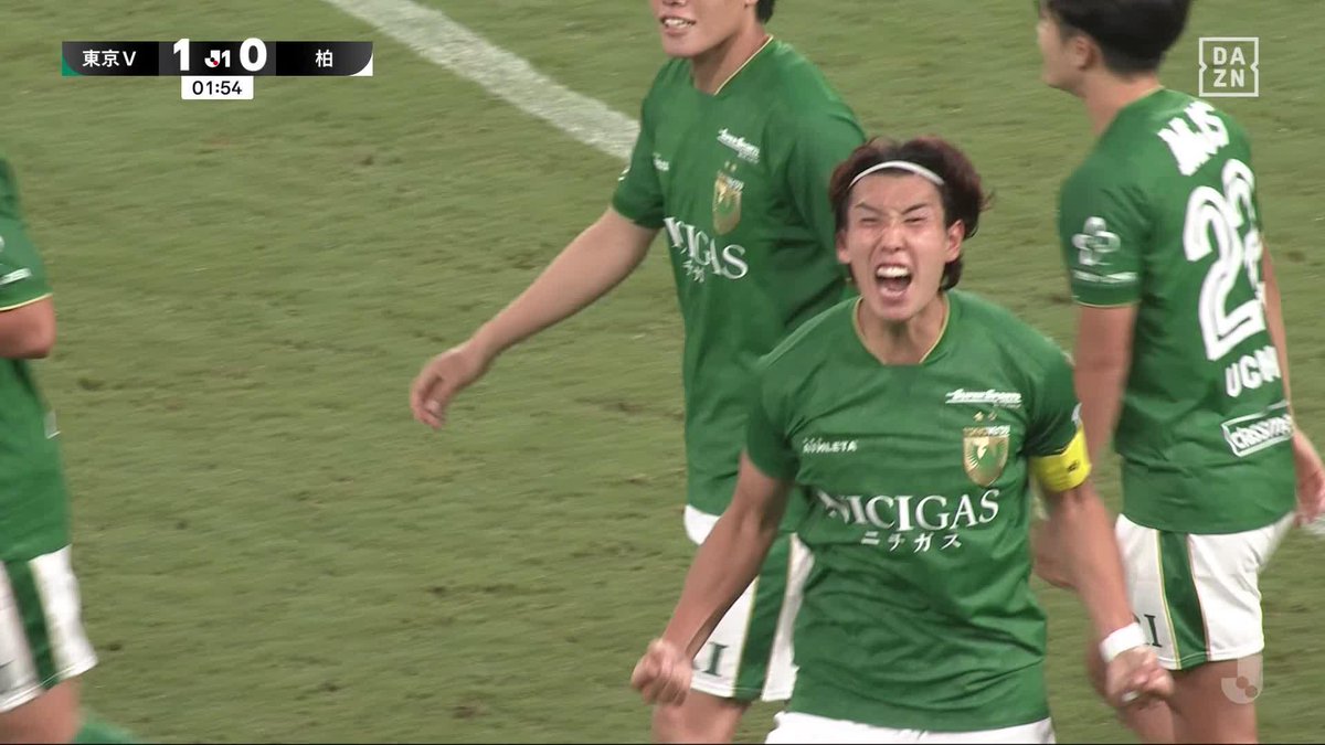 まだ始まって1分 林尚輝が電光石火の一撃⚡️ ロングスローの流れからヘディングで叩き込む！ 🏆明治安田J1リーグ第2節 🆚東京V×柏 📺DAZN ライブ配信中 #Jリーグ #だったらDAZN