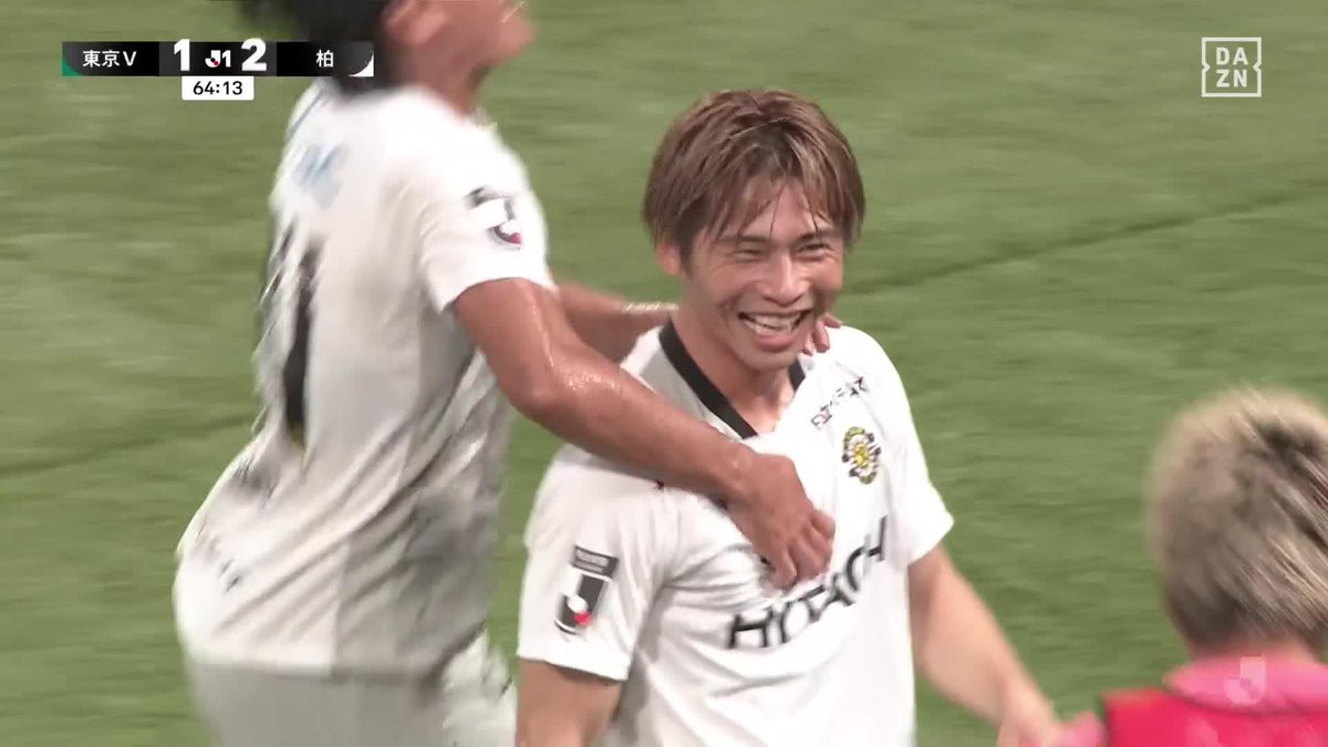 「そうなんです、瀬川なんです」 逆転の一撃はこの男の右足! 瀬川祐輔が圧巻のミドルでニアを射抜く🎯 🏆明治安田J1リーグ第2節 🆚東京V×柏 📺DAZN ライブ配信中 #Jリーグ #だったらDAZN