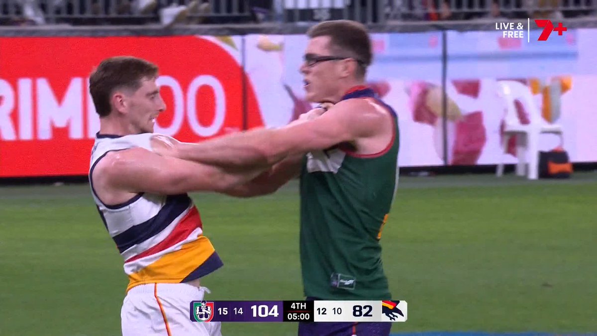 🇮🇪 International Rules 🇺🇸 #AFLFreoCrows