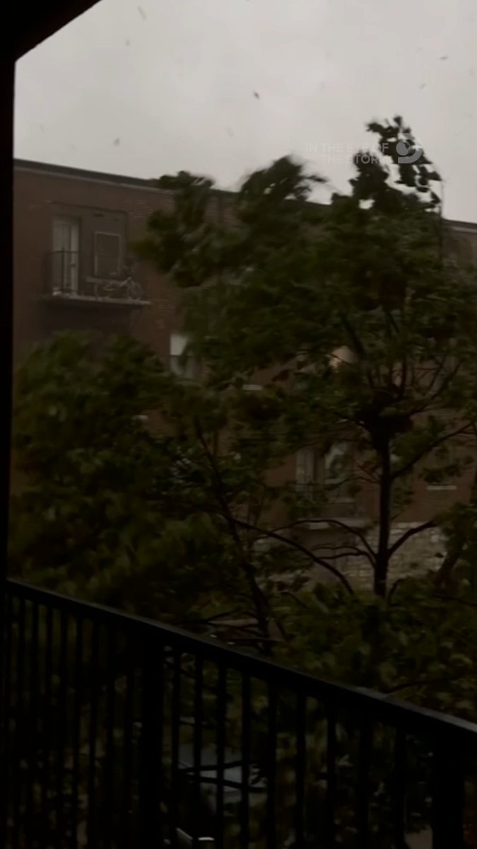 A tornado tears through St. Louis in May 2025 🌪️ New #IntheEyeoftheStorm Sunday at 10P.