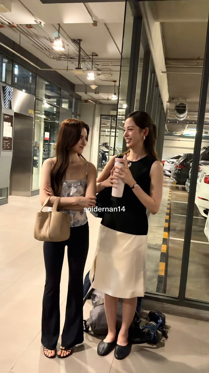 ณิชาพรีมอย่าเล่นกับระบบสาววายค่ะ ขำปางห้ามสาววายฮ็อบ อย่านะ!!! 555555555555