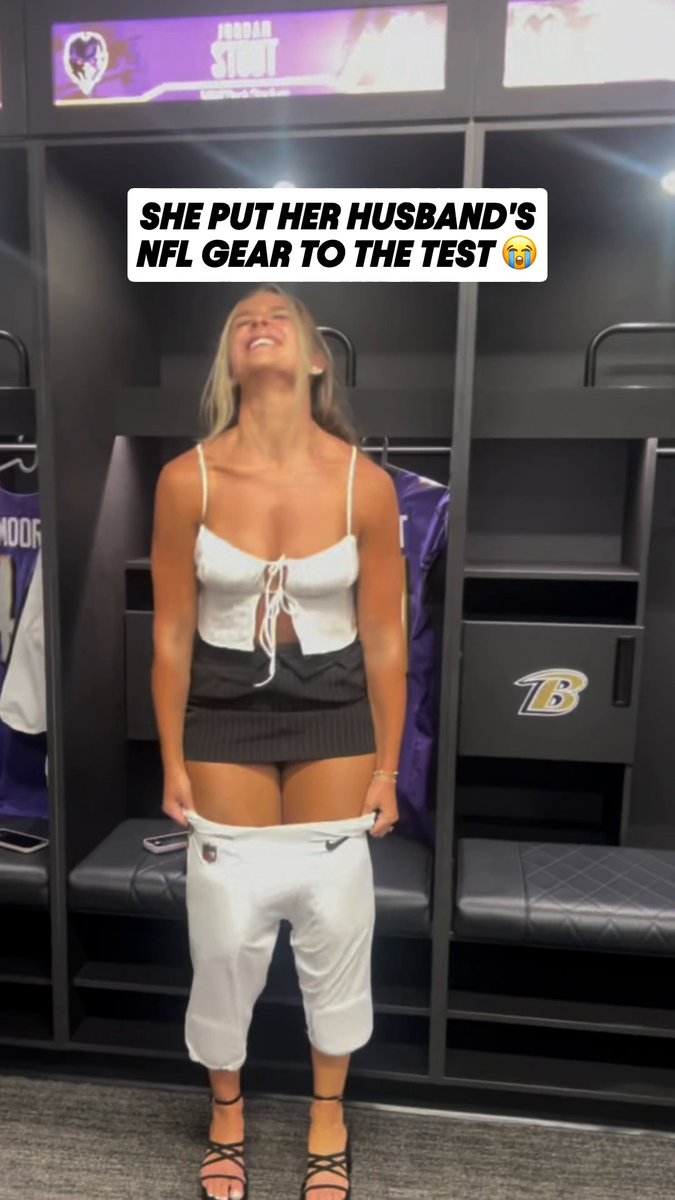 Easier said than worn 😂 (via juliafalcioni/TT)