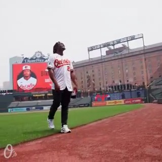 "Don't like the Steelers." 🙅‍♂️ Eric Booth Jr. is right at home in Baltimore! Watch the full Mic'd Up! 📺