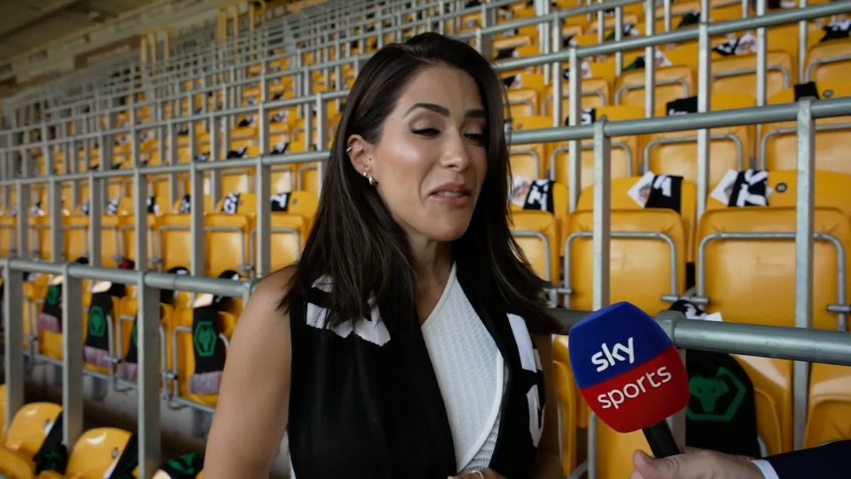 "Wolves is home for us, the people, the stadium, the club" ❤️ Daniela Basso, fiancée of Wolves striker Raul Jimenez, speaks about returning to the club and gifting fans scarves for the first match 🐺
