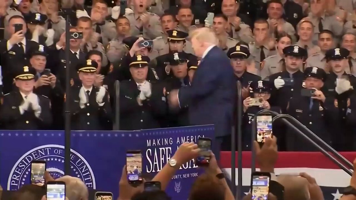 📍 Long Island PRESIDENT TRUMP WILL ALWAYS BACK THE PATRIOTS OF LAW ENFORCEMENT!