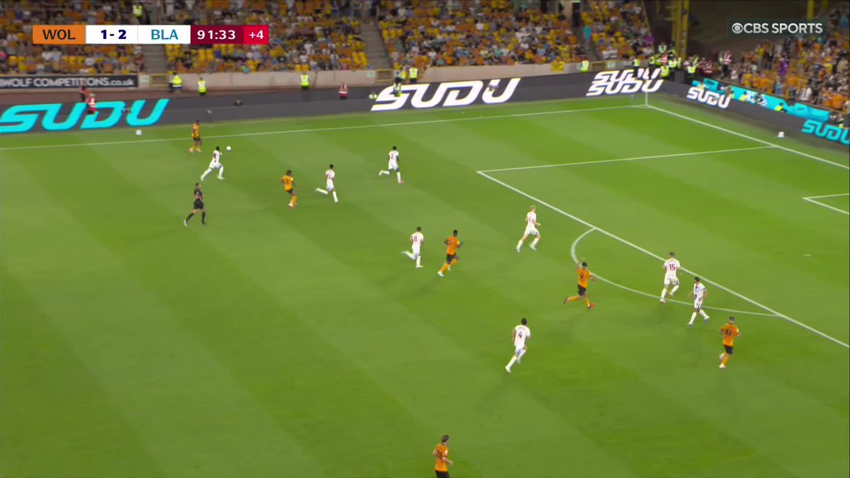 🚨🏴󠁧󠁢󠁥󠁮󠁧󠁿 RAUL JIMENEZ SCORES HIS FIRST GOAL OF THE SEASON WITH WOLVES! ❤️🐺 THE BEST PENALTY TAKER IN THE WORLD. 👏🏼
