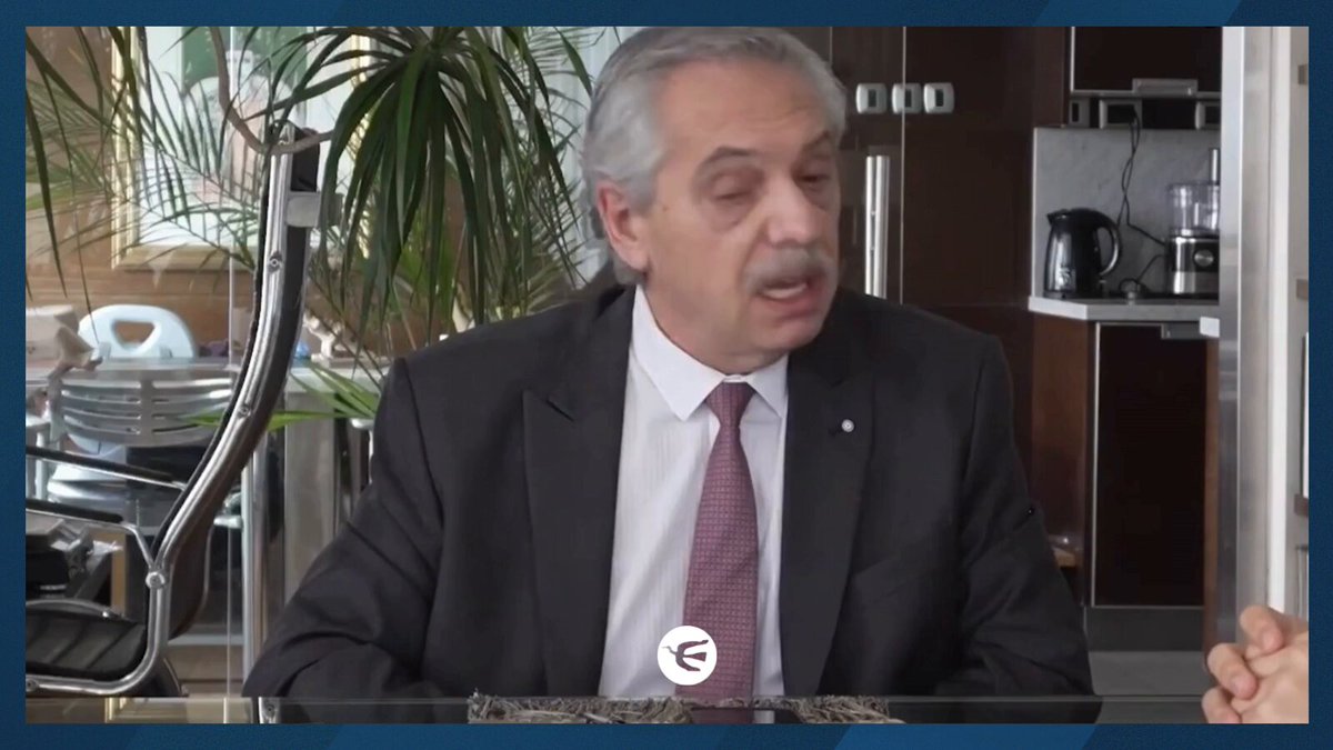 🔥 El expresidente Alberto Fernández fue lapidario contra el Gobierno de Javier Milei y lo calificó como "el desmadre de un delirante que gobierna y no tiene noción de lo que pasa en la economía argentina". 🗣️ "Si Milei tuviera la honestidad que no tiene, diría que el problema inflacionario se desató. Él lo que hizo fue a pedir la plata prestada. Lo que estamos viviendo es el desmadre de un delirante que gobierna y no tiene noción de lo que pasa en la economía argentina ni en el mundo". 📹 Créditos: Cronicasyfuturo 📲 Más información en