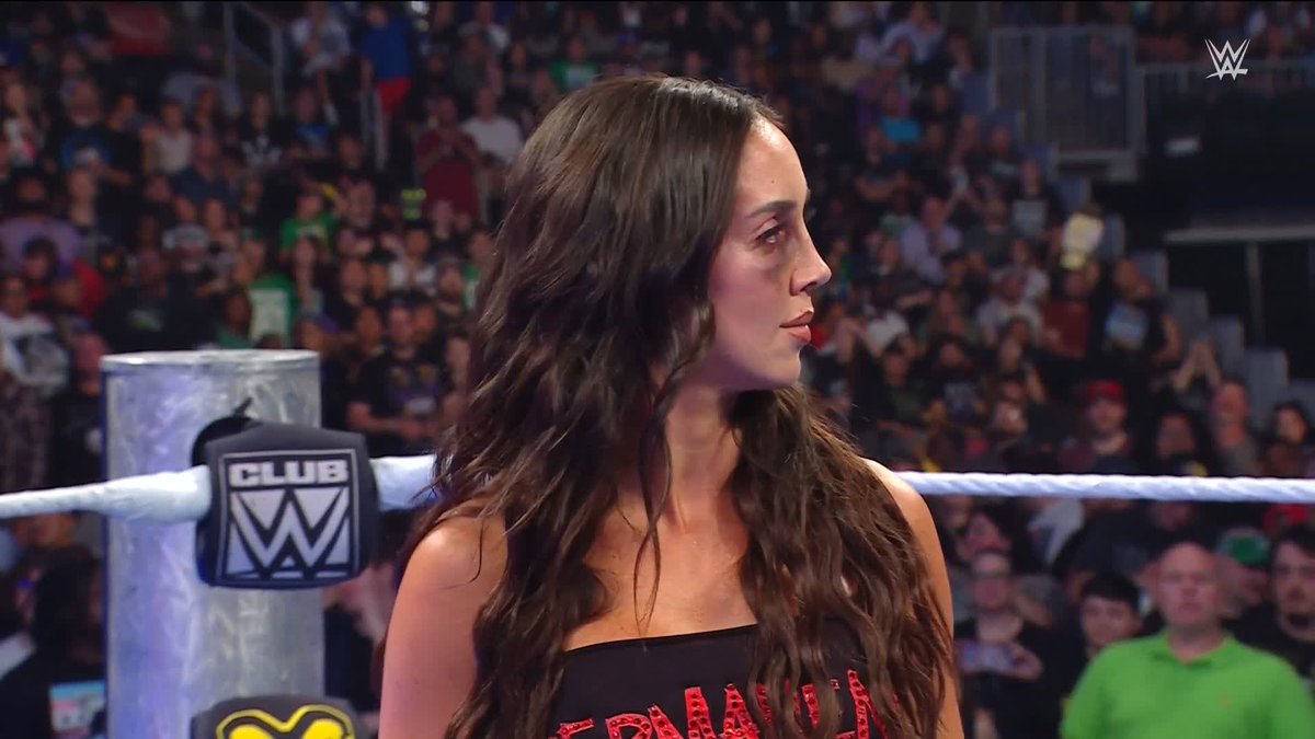 Nick Aldis has informed Chelsea Green that she must relinquish the WWE Women's Title due to injury! 🤯 Nick Aldis | CHELSEA GREEN