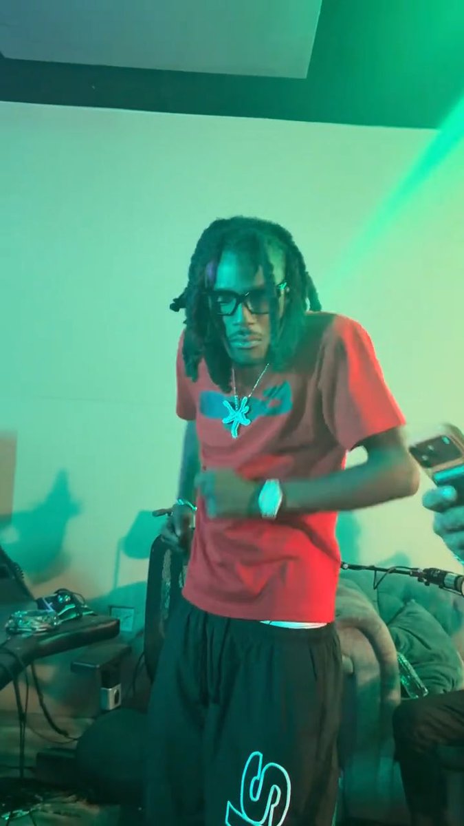 Tezzus previews unreleased track “Fernando Mendoza” in new snippet 👀🚨