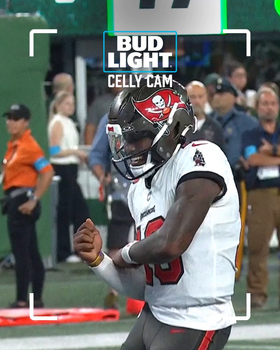 Do your dance, 1️⃣0️⃣! @BudLight | #WeAreTheKrewe