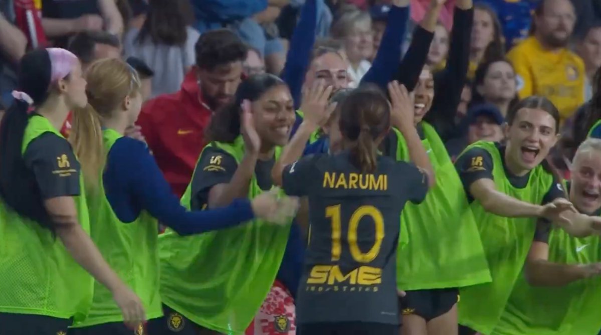 Narumi Miura from distance! 🤯