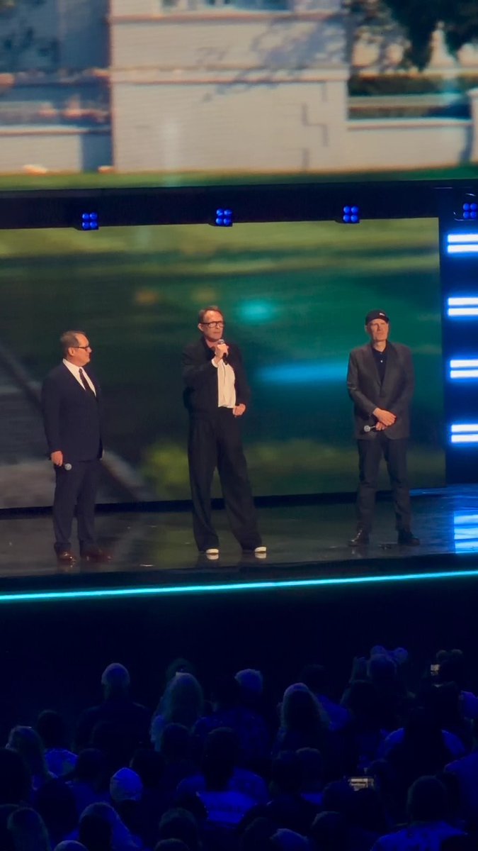 Paul Bettany teases where Vision’s story picks up in #VisionQuest. #D23