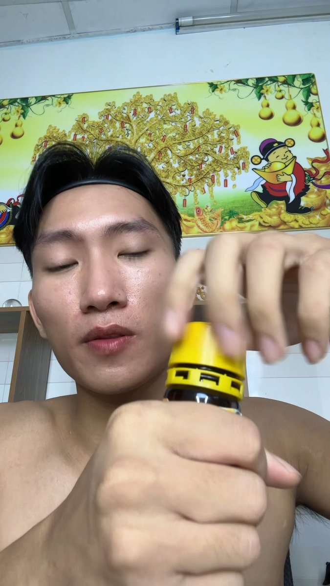 Con ong thì nó mạnh top bot sài ok ấy ạ.