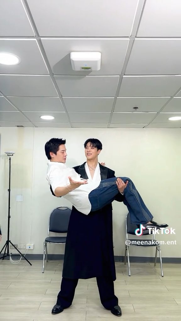บนโลกนี้เหลือแค่ชีแจมคนเดียวละที่ยังไม่เคยถูกฮีอุ้มท่าเจ้าสาว 😭55555555555566666666555555