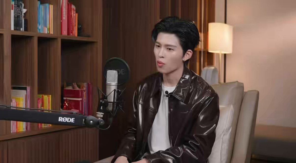 “ผมรู้สึกดีใจที่มีภูวินเป็นพาร์ทเนอร์”🥹 #WTFeelingxppnaravit เพราะเราเกิดขึ้นมาด้วยกัน เราเริ่มมาด้วยกัน สำหรับปอนด์ในวงการบันเทิงไม่ได้เริ่มมาจากศิลปินเลย เป็นอีกเส้นทางนึงในการที่เราได้เล่นซีรีย์วาย ได้นำเสนอสิ่งๆนี้ เกิดมาจากสิ่งๆนี้ เกิดมาด้วยกันแล้วก็มีคนรักจากสิ่งๆนี้มาด้วยกัน ผมโครตแฮปปี้เลยกับการที่มีภูวินเป็นพาร์ทเนอร์แล้วก็ได้เติบโตมามีคนรัก