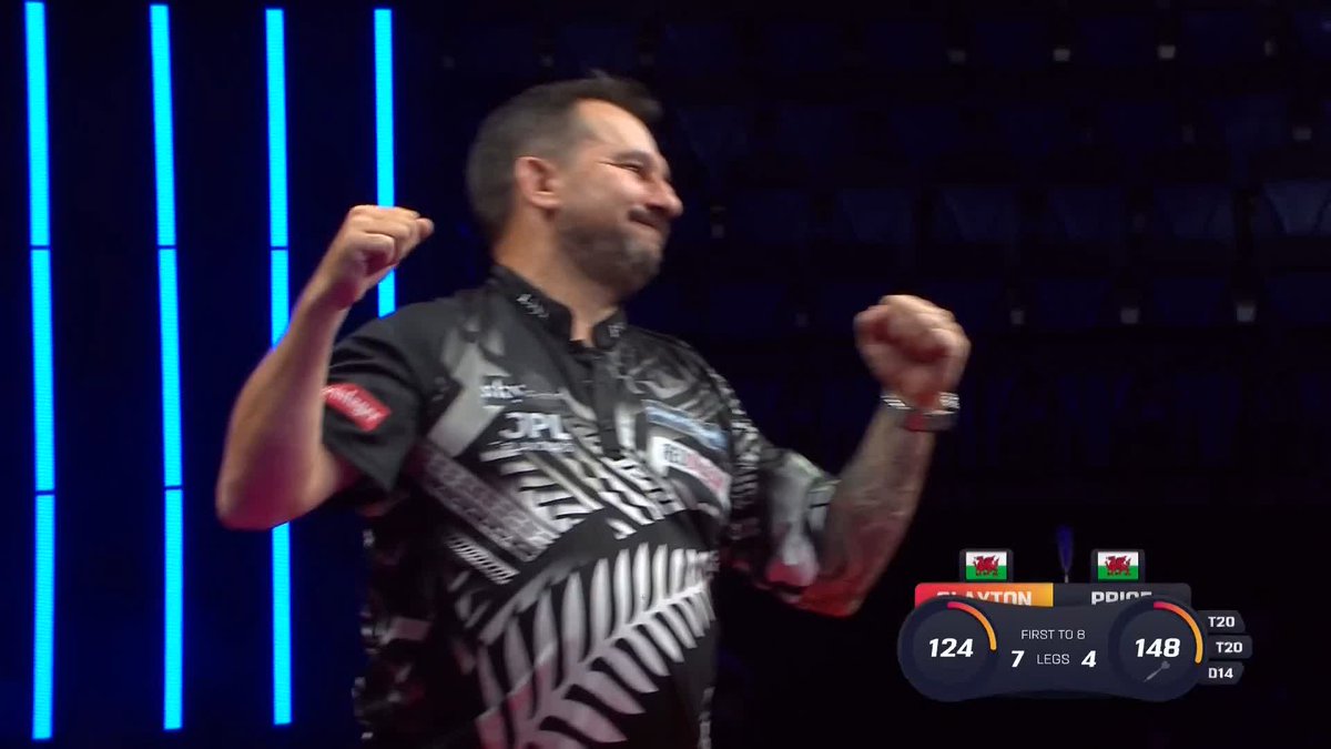 CLAYTON CLINCHES AUCKLAND CROWN! 🏆 What a performance from Jonny Clayton! 👏 The Ferret celebrates his second World Series of Darts title with an 8-4 victory over his fellow countryman Gerwyn Price! #NZDarts | Final 📺