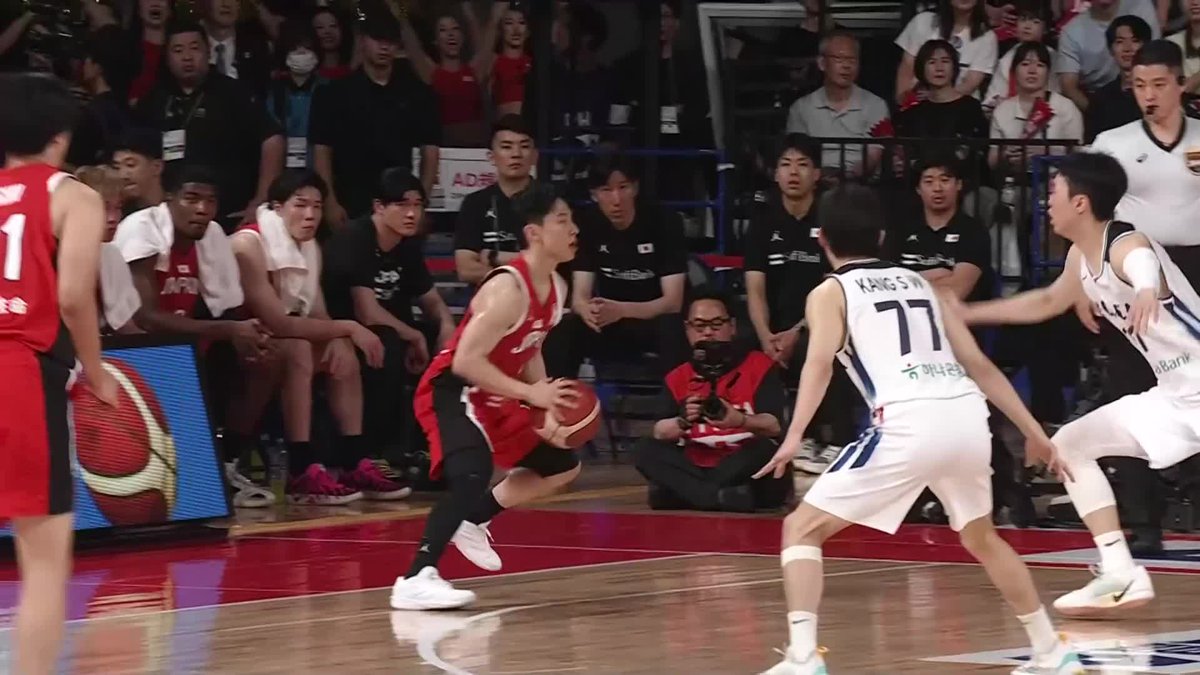 ショットクロックが迫る中⌚️ 河村勇輝がステップバックスリーを射抜く🏹 Yuki Kawamura / 河村勇輝 📺日本テレビ系全国ネットにて生放送 📡バスケットLIVE/TVerにて生配信 #買取大吉カップ2026 #AkatsukiJapan #日本一丸