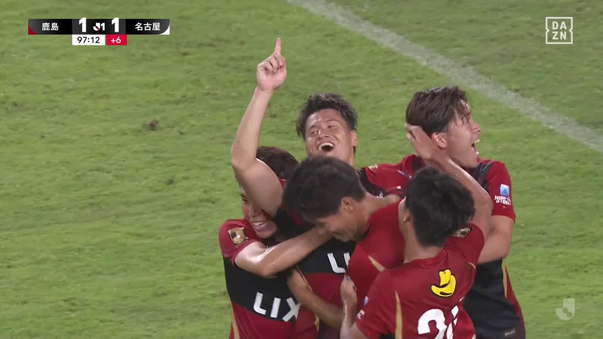 ホーム開幕戦でも勝負強さを見せる！💪 味方のシュートに反応した 関川郁万がコースを変え ボールはゴールへ吸い込まれる！ 🏆 明治安田J1リーグ第2戦 🆚鹿島×名古屋 📱DAZN ライブ配信中 #Jリーグ #だったらDAZN