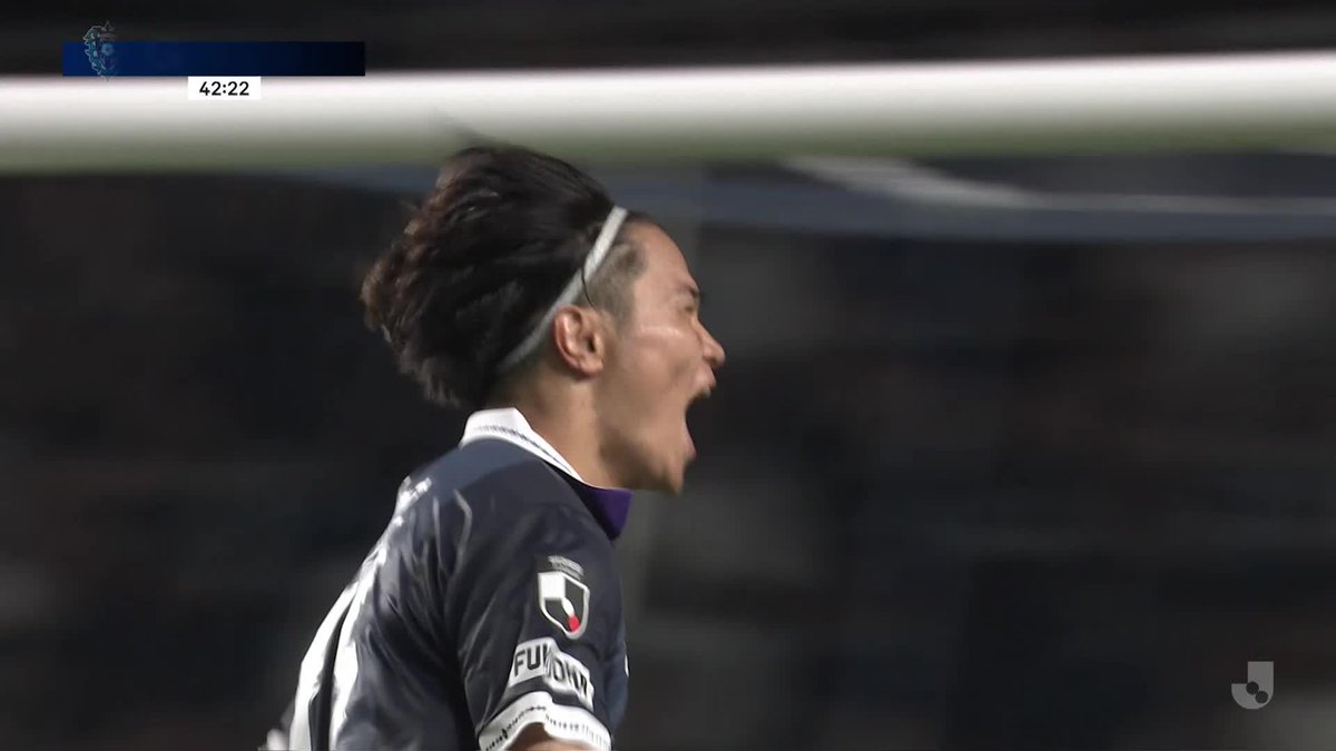 利き足とは逆の右足で突き刺した！🚀 🎦 ゴール動画 🏆 明治安田Ｊ１リーグ 🆚 福岡vsＣ大阪 🔢 2-0 ⌚️ 43分 ⚽️ 辻岡 佑真（福岡） #Ｊリーグ