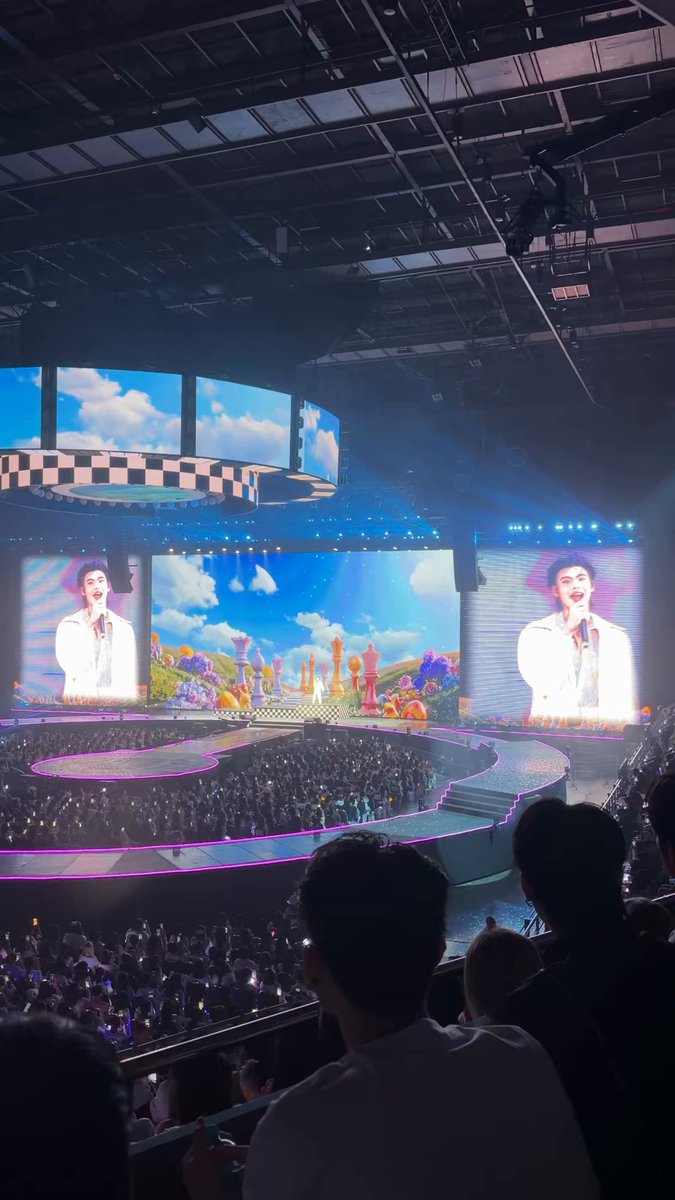 พึ่งรู้ว่าหมอฟันร้องเพลงเพราะมาก DUANG GO ROUND DAY1 #DuangConcertDay1