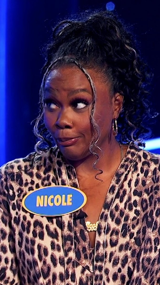 4 points to go. 🤑🤑🤑 Can Nicole Byer aka peppa pig slut nail it for $25K in Celeb Fast Money?!