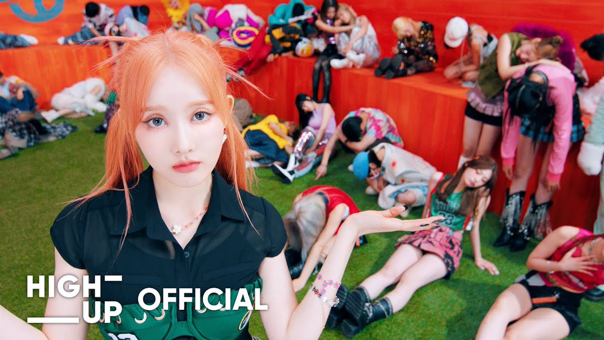 3 years ago today, STAYC released their 3rd Mini Album ‘TEENFRESH’ with title track ‘Bubble’