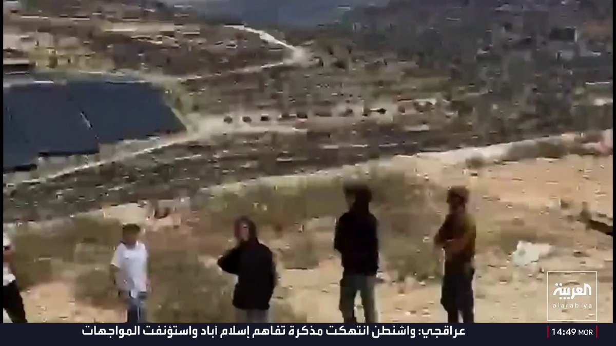 لليوم الـ7 على التوالي.. مستوطنون يواصلون محاصرة عائلات فلسطينية ببلدة قصرة جنوب نابلس