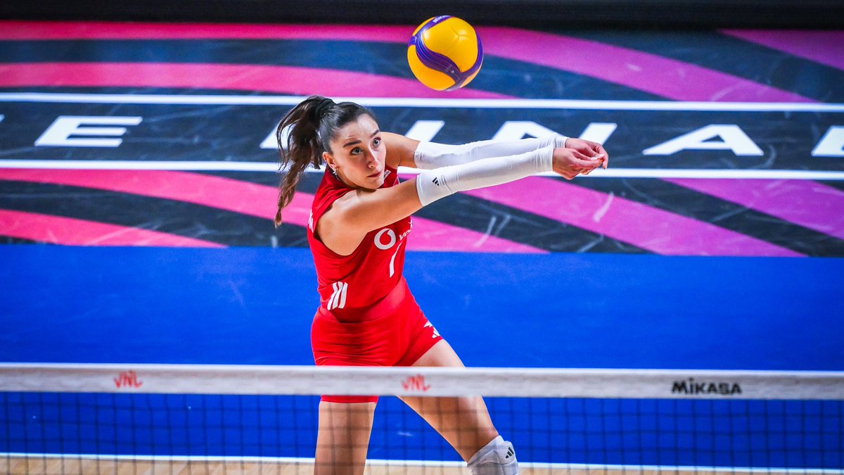 #VNL2026: HANDE DOES IT ALL 🇹🇷✨ Attack. Receive. Defend. Block. Serve. Repeat. 🔄🔥 Hande Baladın showed her all-around game throughout the tournament, making an impact wherever Türkiye needed her. A player who brings a little bit of everything to the court. 💪🇹🇷 🏐 #BePartOfTheGame #Volleyball