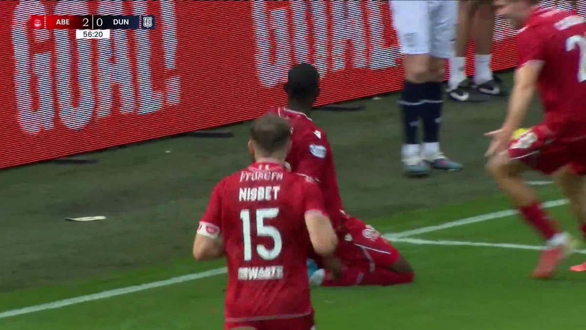 Mitchy Ntelo hammers home! 💥 An exceptional strike from the debutant doubles Aberdeen FC's lead 🔴 #PremierSportsCup