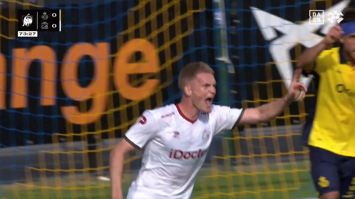 😬 | Jakob Kiilerich lijkt de openingstreffer te maken, maar scheidsrechter Lothar D’Hondt had al gefloten voor een overtreding voordat de bal binnenging. 🖥️👀 #USGZWA