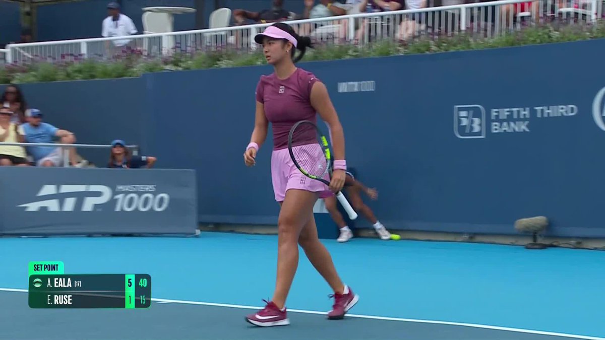 Listen to that noise 🔊 In just 34 minutes, Alex Eala clinches the first set against Ruse 6-1! #CincyTennis