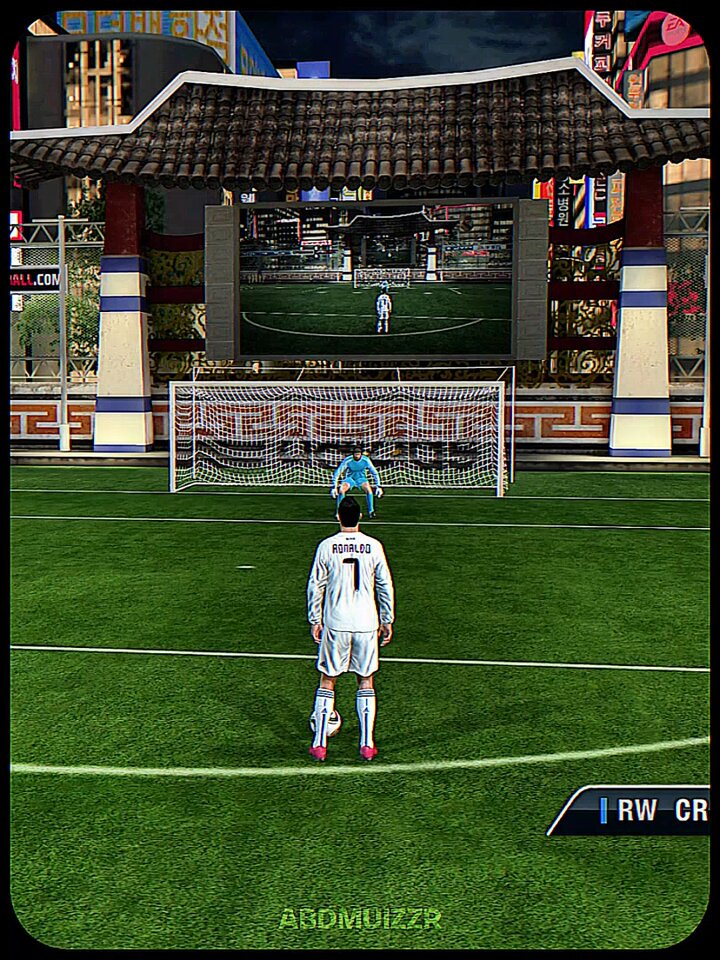 🇵🇹 Cristiano Ronaldo in #FIFA11 #retro