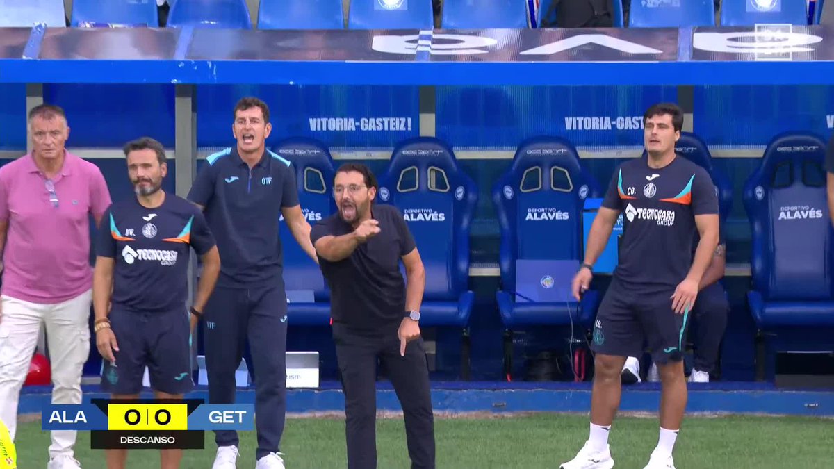 El gesto de José Bordalás tras recibir una tarjeta amarilla por protestar al árbitro🟨 #LALIGAenDAZN ⚽