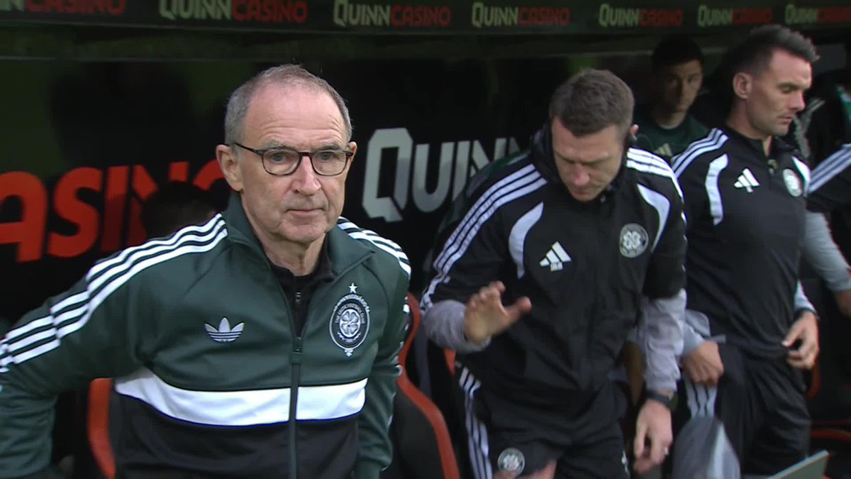 The away fans at Tannadice belt out Martin O'Neill's name as the full-time whistle blows! 🍀 What a display by Celtic 👏 #PremierSportsCup