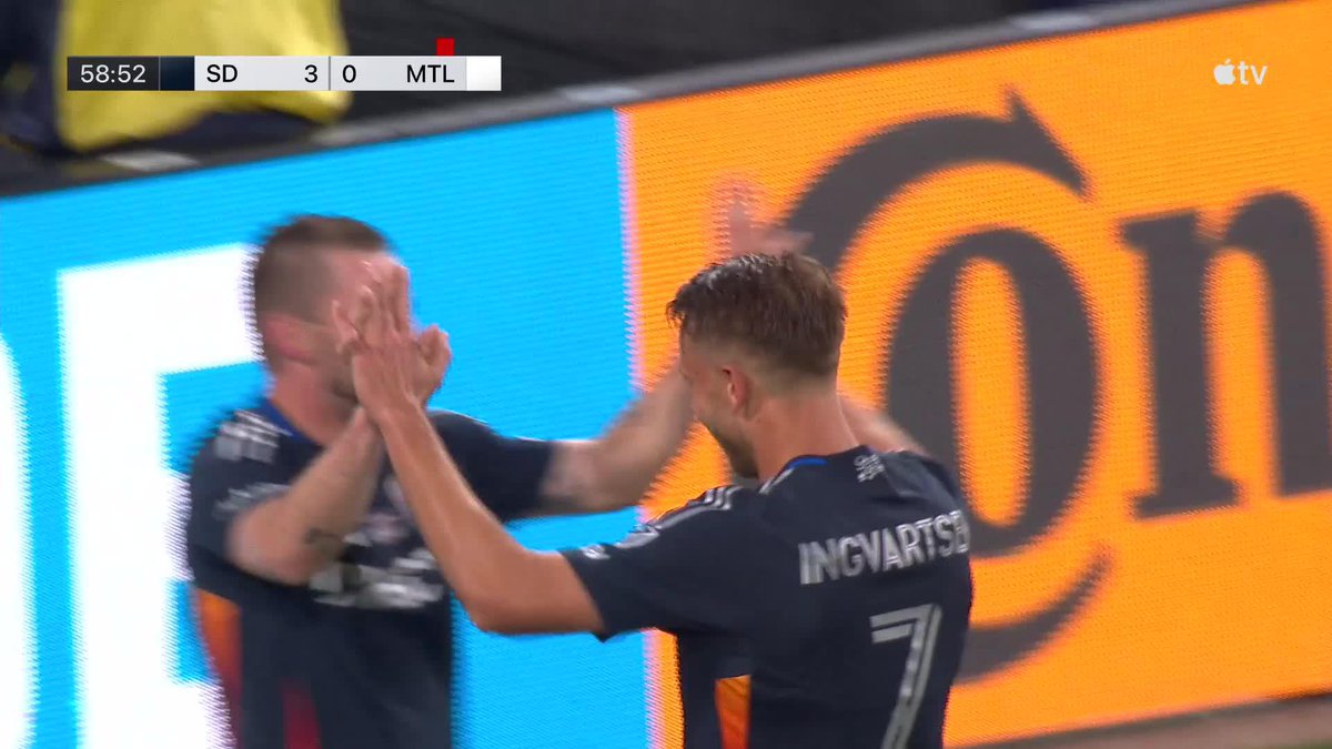Uma coisa que eu nunca entendi na MLS é de onde vem as torcidas Tem clubes que foram literalmente fundados a 3, 4 anos Tipo do nada esse o San Diego que nasceu em 2023 tem torcedores fanáticos