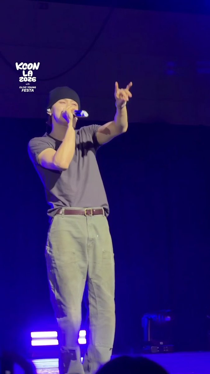 [#KCONLA2026] ON STAGE NOW⚡ARTIST STAGE 🩵 DAY 2 Experience the stage up close with #YEONJUN TXT OFFICIAL - KCON LA 2026 AUG 14-16 Arena, LA Convention Center Let’s #KCON