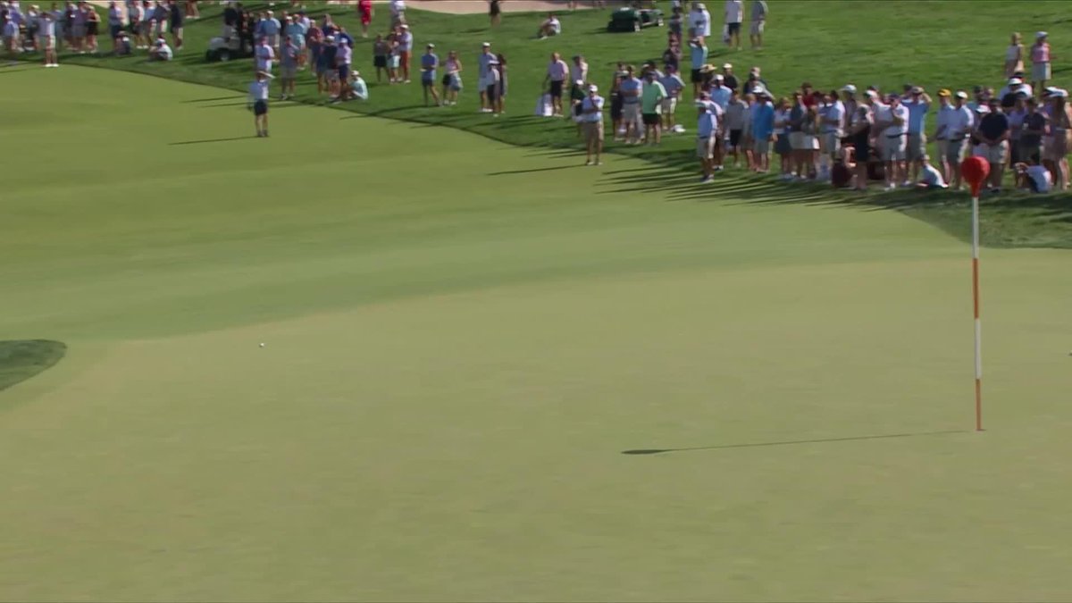 Iron unkind! 😔 Logan Reilly hits the wicker basket and sees it spin back 30-40 yards off the green.