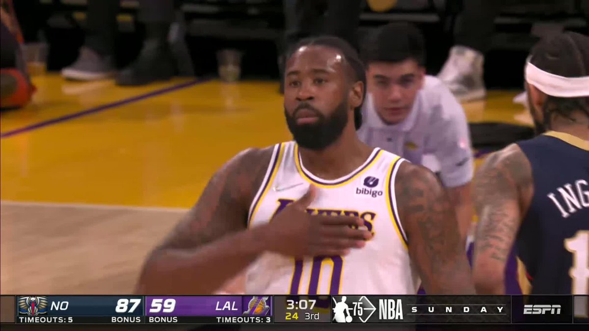 I’ll never forget when DeAndre Jordan did this and the Lakers released him the next day LMAOOO