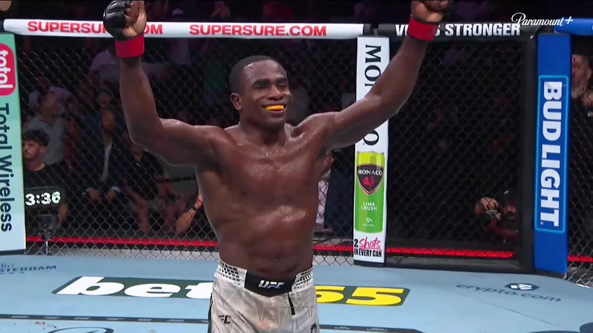 OH MY GOD JEREMIAH WELLS JUST CHOKED MYKTYBEK OROLBAI UNCONCIOUS IN THE FIRST FIGHT OF THE NIGHT WHAT AN UPSET, HE WAS A 6-1 UNDERDOG #UFC330