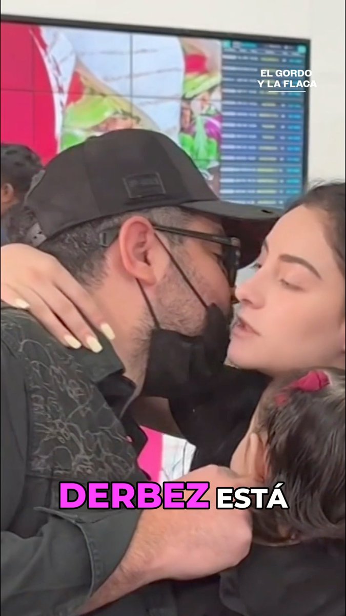 👀❤️ Victoria Ruffo habla sobre la relación de su hijo y sus nueras #ElGordoyLaFlaca, de lunes a viernes 4P/3C por @univision