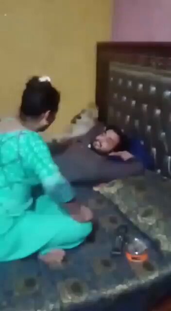 ایک لیجنڈ نے کہا تھا کہ کھسروں میں بہت سکوپ ہے 😂