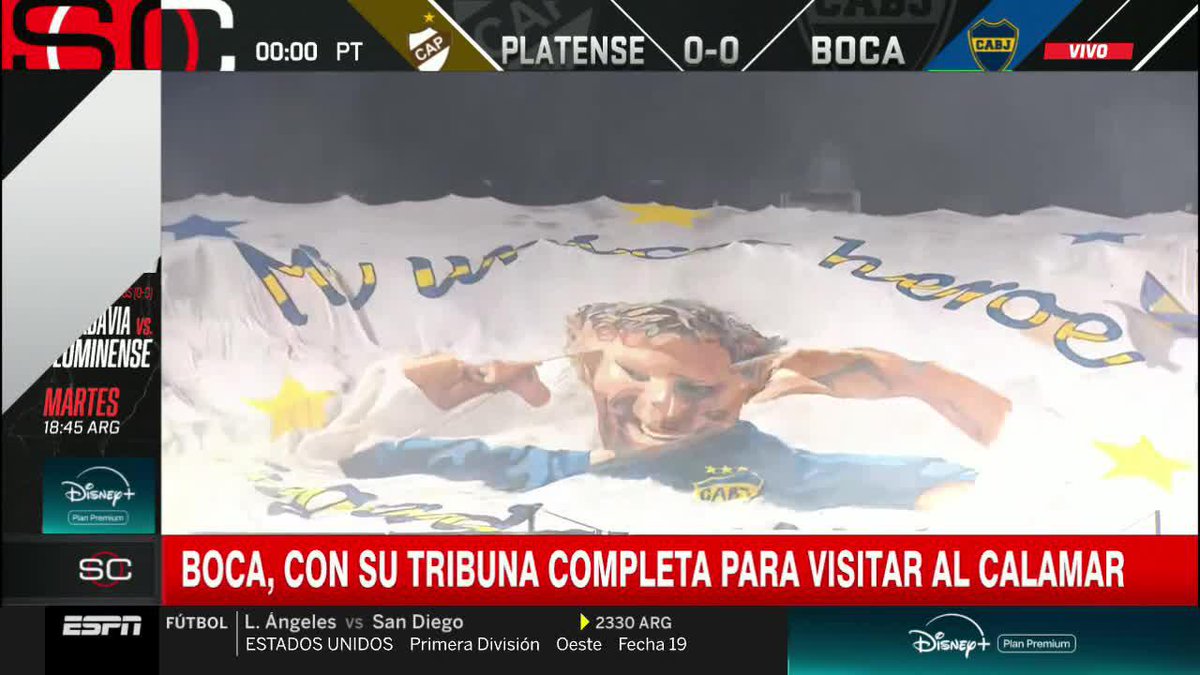 "MI ÚNICO HÉROE EN ESTE LÍO" La bandera de la hinchada de Boca para el Titán Palermo, hoy DT de Platense. 📺 #SportsCenter | #DisneyPlus Plan Premium