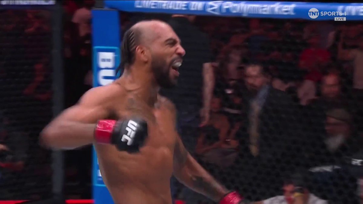 A SCOTTISH TWISTER! 🌪🏴 Charles Johnson with a massive comeback win submitting Eduardo Chapolin in a back and forth SCRAP! #UFC330 | Stream TNT Sports on HBO Max