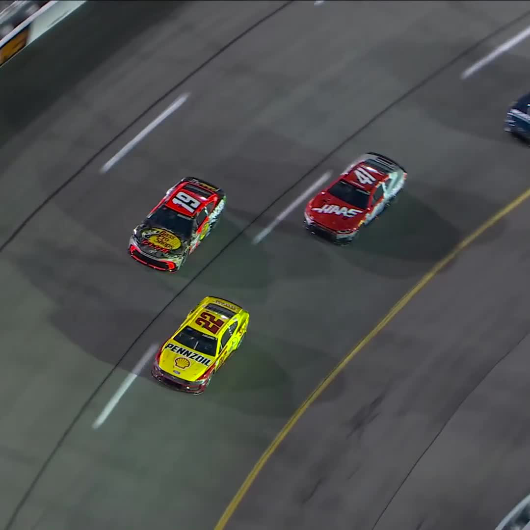 The sun has gone down, but the No. 22 is heating up! Joey Logano is your new race leader!