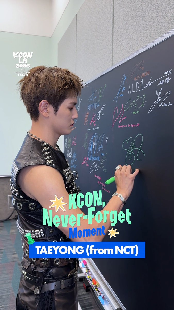 [#KCONLA2026] ✍️ #TAEYONG Writes a Never-Forget KCON Moment! Watch till the end to see the unforgettable moment shared with KCONer! NCT - KCON LA 2026 AUG 14-16 Arena, LA Convention Center Let’s #KCON