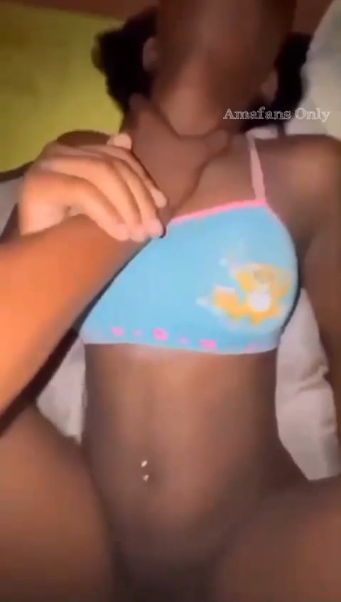 Ama2k taking that diih 😫 #momson #teenagegirl #sexy